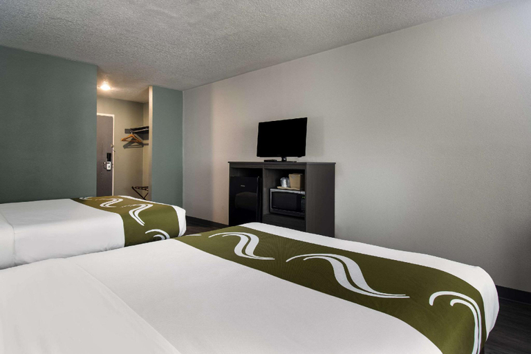 Bedroom 23