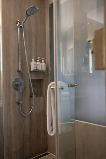 Bathroom 6