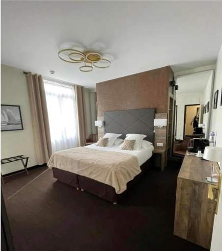 Bedroom 2, Logis Hotel & Restaurant - Le Mouton Blanc, Nord