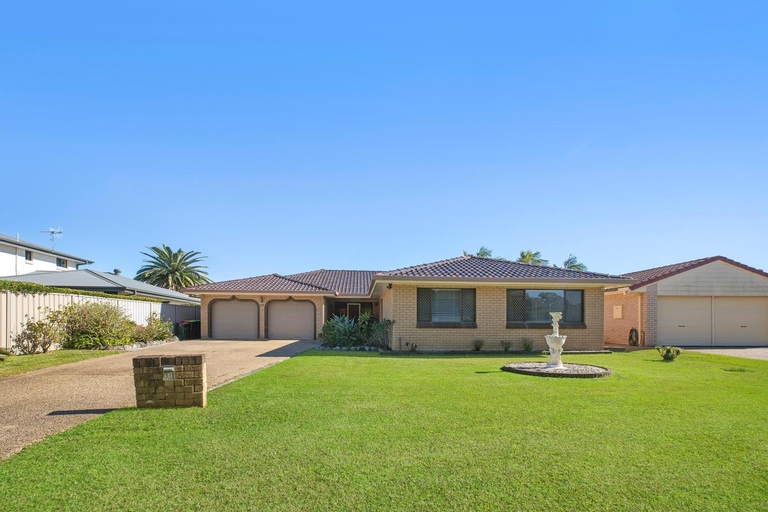 Exterior & Views 1, 31 Cornwallis Close, Port Macquarie-Hastings - Pt A