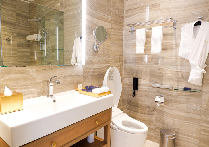 Bathroom 19