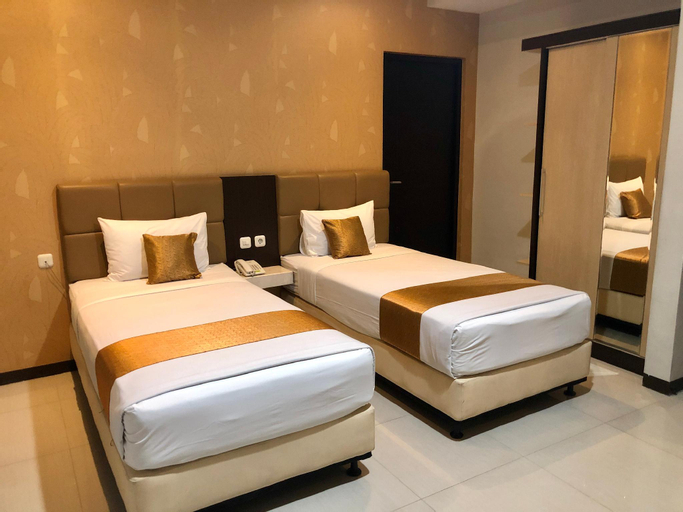 Bedroom 13