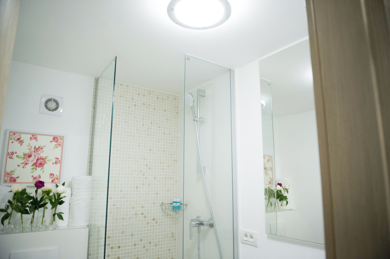 Bathroom, FRIENDS RESIDENCE, Timisoara