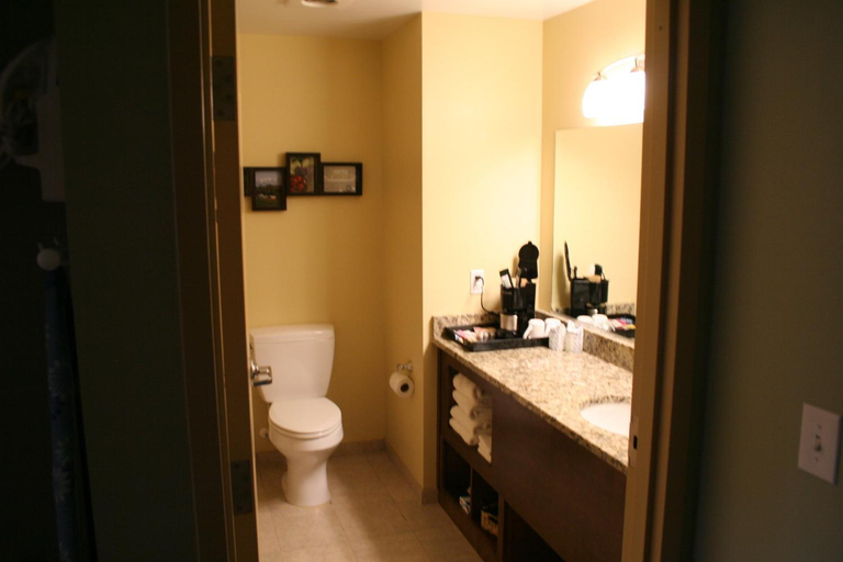 Bathroom, Hotel Floyd, Floyd