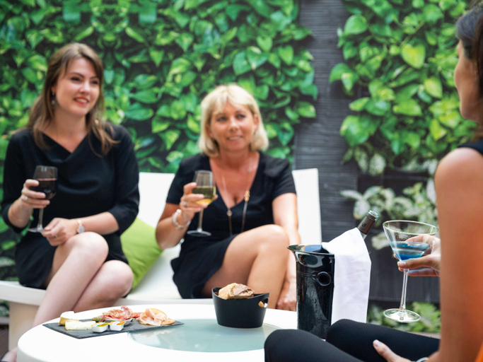 Food & Drinks 4, Mercure Libourne Saint Emilion Hotel, Gironde