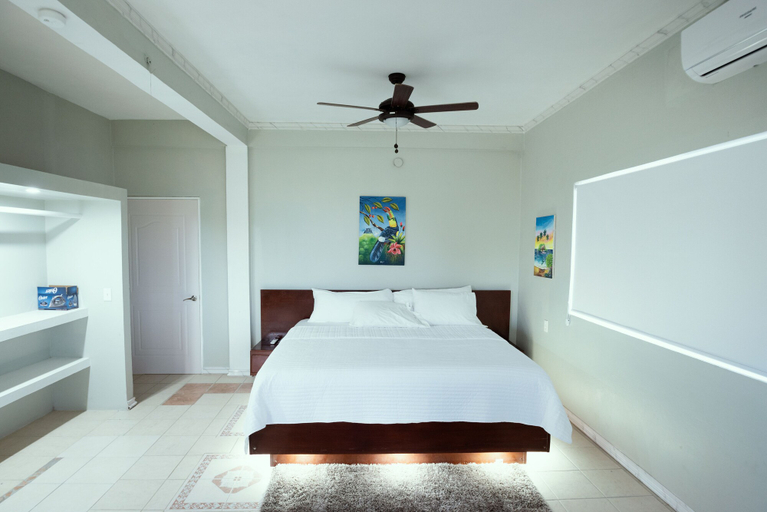Bedroom 3, Maximum Beach Hotel