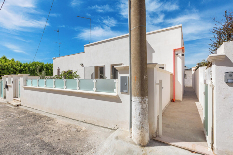 Exterior & Views 2, 3877 Dalie - Monolocale by Barbarhouse, Taranto