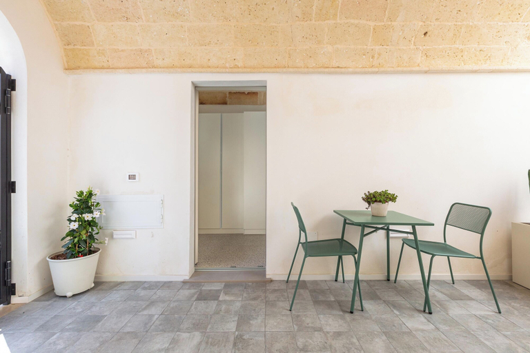 Others 5, 3941 LPC - Appartamento 1 by Barbarhouse, Taranto