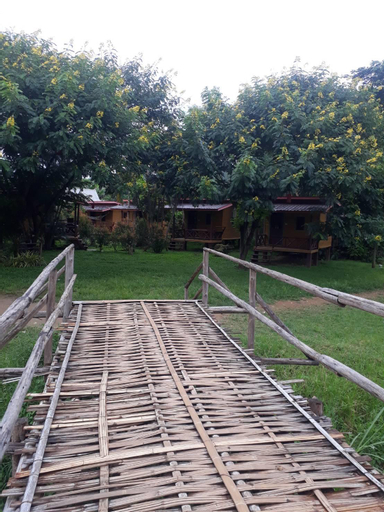 Family Huts, Pai