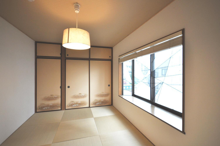 Others 2, Gallery House, Ōta