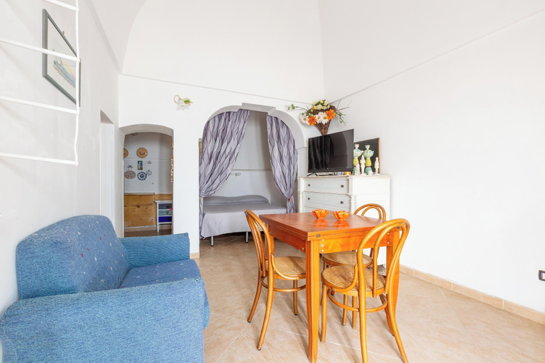 Others 5, 4098 Alcova Barone by Barbarhouse, Brindisi