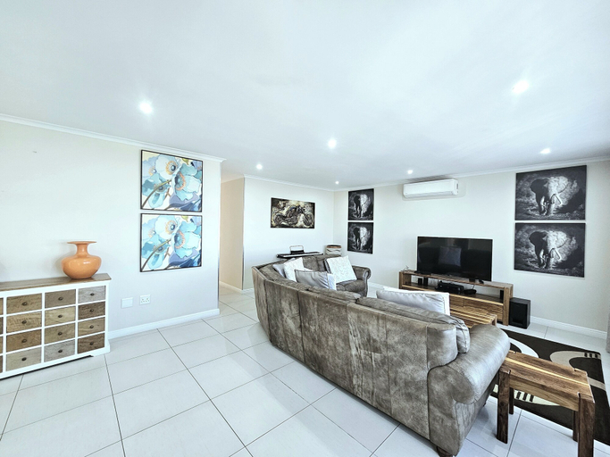 Others 5, Portmarnock House, City of Cape Town