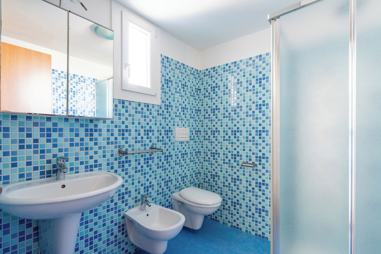 Bathroom 3, 3917 Villetta Giardino dei Pini by Barbarhouse, Lecce