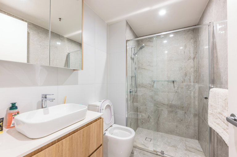Bathroom 6