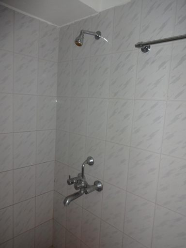 Bathroom 5, The Golden Park, Madurai