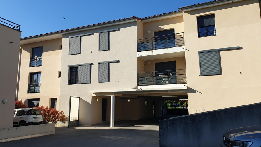 Exterior 13