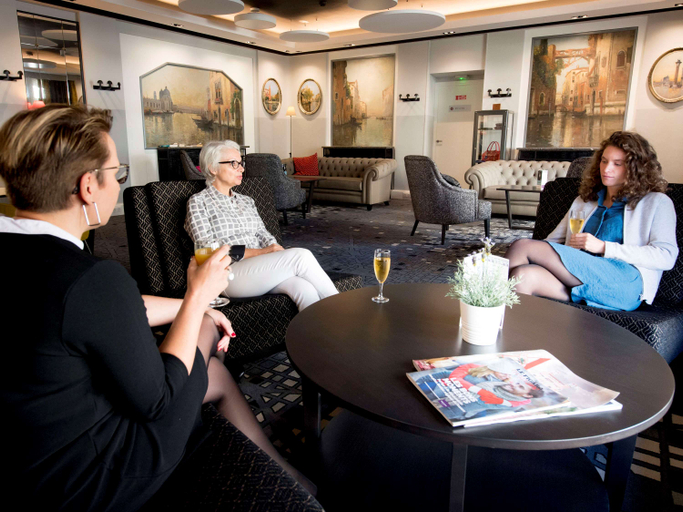 Food & Drinks 2, 4-star Mercure Rodez Cathédrale & Mercure Residence, Aveyron