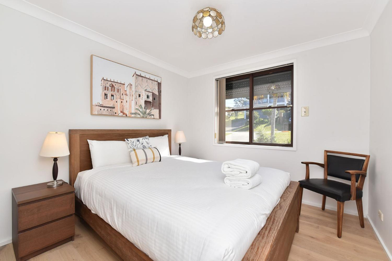 Bedroom 2, Sunshine Shores, Lake Macquarie - West