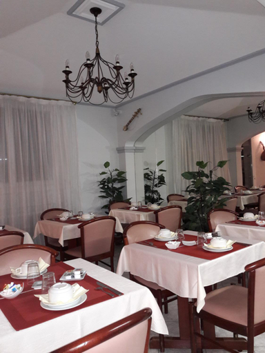 Food & Drinks 4, Hotel les Troenes, Hérault