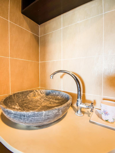 Bathroom 4