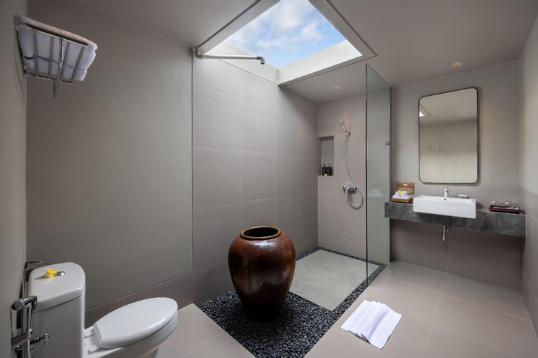 Bathroom 6