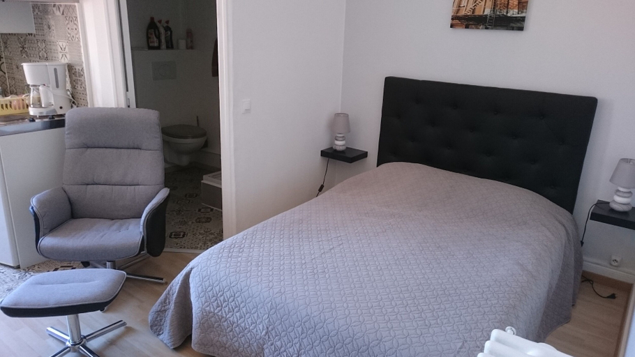 Bedroom 2, Le repos des Thermes, Charente-Maritime