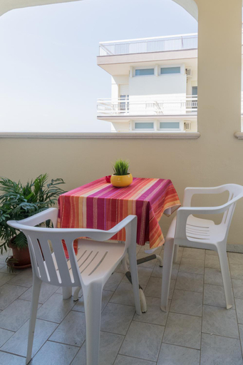 Others 2, Residence Baltic, Rimini