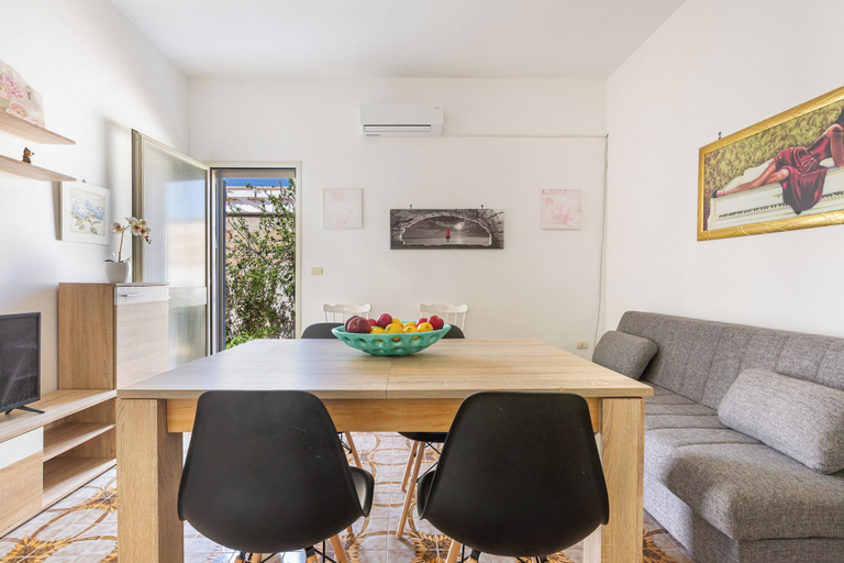 Others 4, 3890 Villetta Soliento by Barbarhouse, Lecce