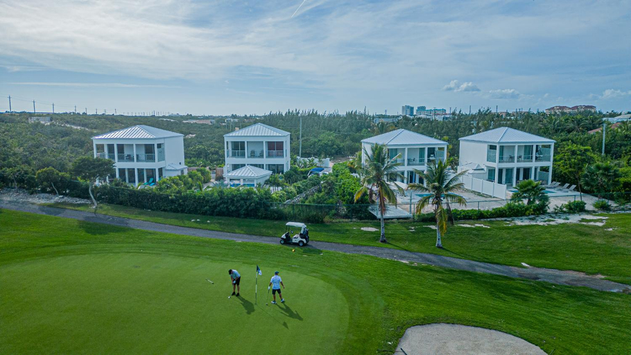 Others 4, Villas with Private Pool 5 min to Grace Bay beach