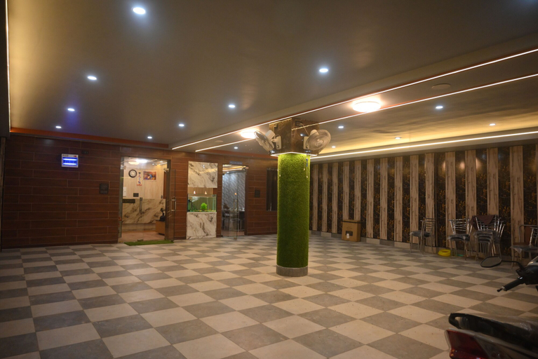 Others 5, Hotel Prince, Gorakhpur