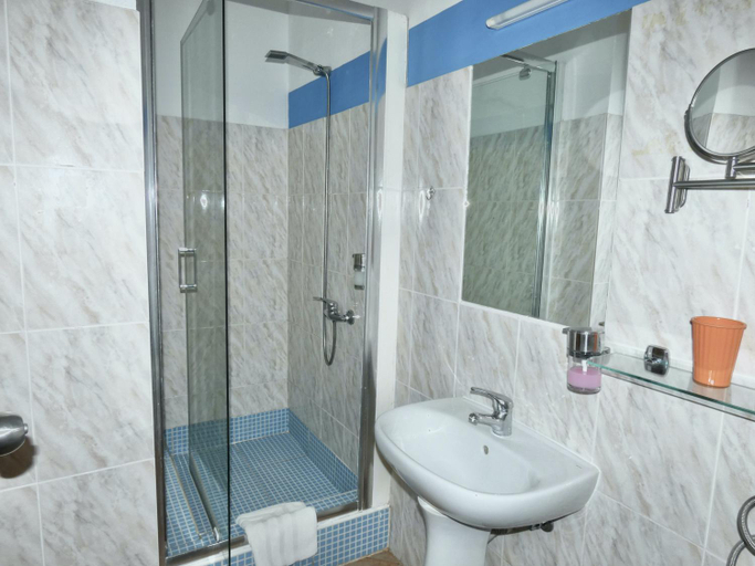 Bathroom 3, Hotel MiraBela