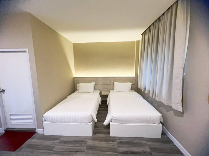 Bedroom 16