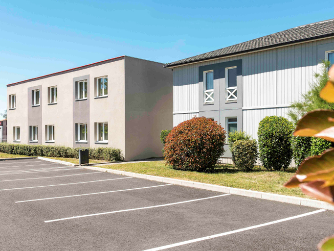 Exterior & Views 1, ibis Issoire, Puy-de-Dôme