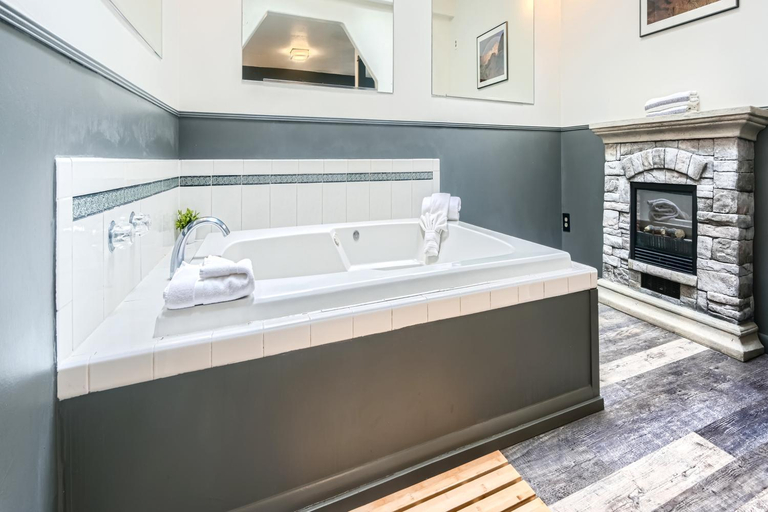 Bathroom 3
