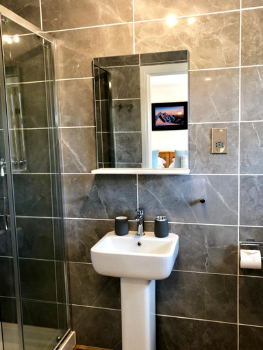 Bathroom, Kilmuir Park, Highland