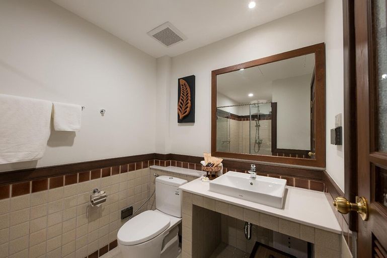 Bathroom 5