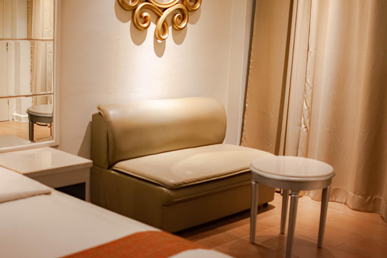 Bedroom 5