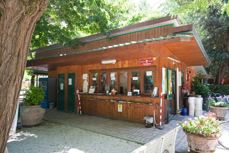 Campeggio Boscoverde, Lucca