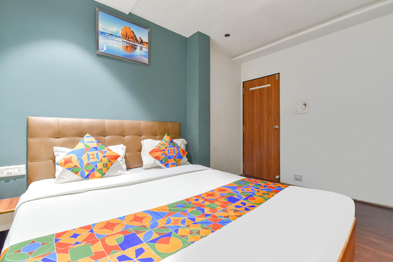 Bedroom 3, FabHotel Nidhivan - Udhana Teen Rasta, Surat