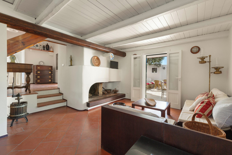 Others 4, 3987 Villa Greco by Barbarhouse, Taranto