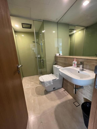 Bathroom 27