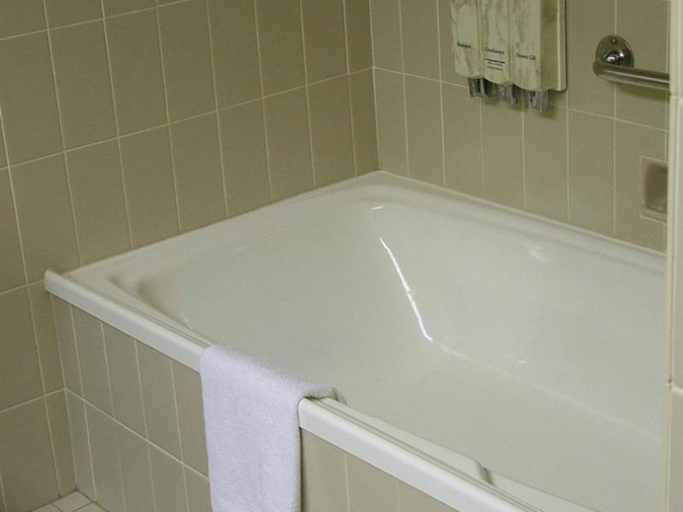Bathroom 12