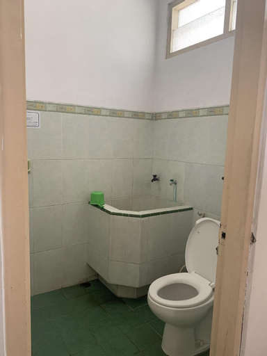 Bathroom 7