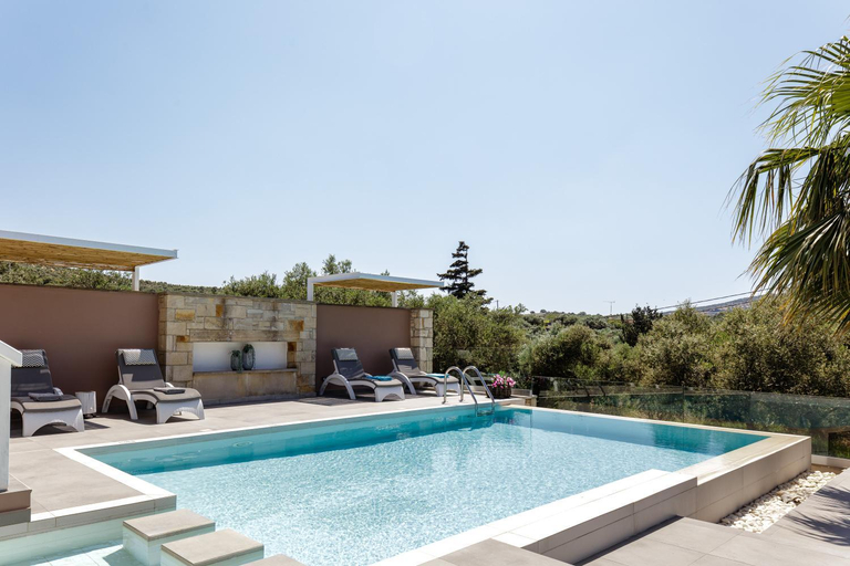 Others 3, Villa Veni, Crete