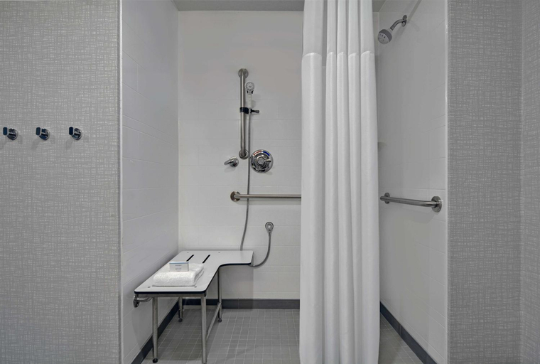 Bathroom 3, Hampton Inn and Suites MacClenny I-10, Baker