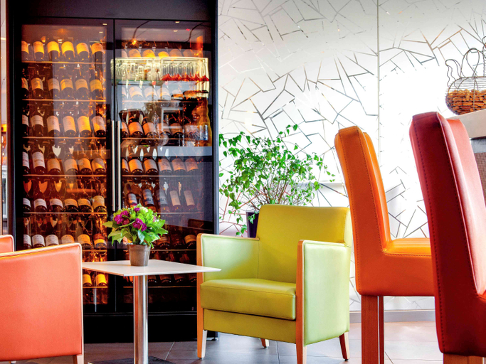 Food & Drinks 5, ibis Styles Clermont-Ferrand Le Brézet Airport, Puy-de-Dôme