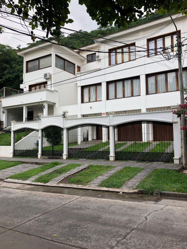 Others 5, Departamento zona residencial CON PILETA, Capital