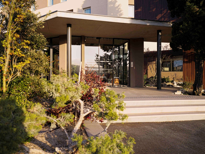 Exterior & Views 2, Mercure Valence Sud Hotel, Drôme