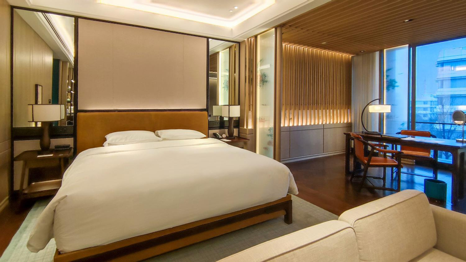 Bedroom 13