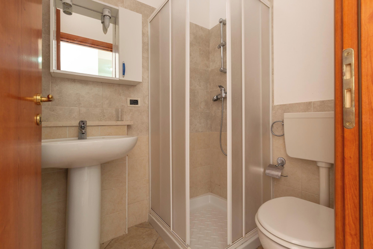 Bathroom 5, 3949 Ondamar - Trilo Semi by Barbarhouse, Lecce